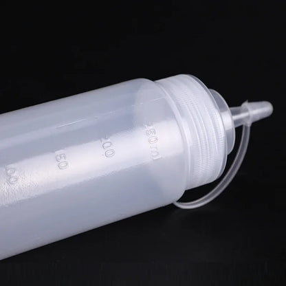 1PC White Plastic Squeeze Bottle With Cap Dispenser